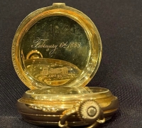 Gold Watch of "Titanic Elderly Couple" Up for Auction... Will It Exceed 2 Billion Won?