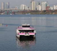 Prime Minister Kim Voices Serious Concerns Over Han River Bus Safety... Orders Thorough Investigation Into Accident Cause