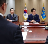 'Tariff Deal' President Lee Credits Business Leaders' Dedication... Conglomerate Chiefs Praise 'Boldness and Determination, Deep Respect'