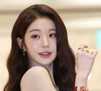 "홍콩 너무 좋아한다" 장원영 발언에 불매 운동 조짐까지…뿔난 中여론