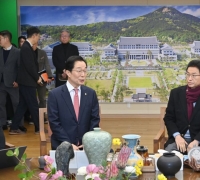 Gyeongbuk Office of Education to Join "Daegu-Gyeongbuk Administrative Integration Task Force"... Discussion Between Governor Lee Cheolwoo and Superintendent Lim Jongshik
