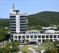 "Cheering for a Life of 100 Years"... Gijang County, Busan to Provide Longevity Celebration Gifts to Seniors Aged 100 and Over