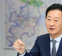 青瓦台政策室长提出“国民分红金”构想…国民力量党称“应立即辞职”