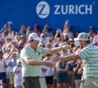 피츠패트릭, 2주 연속 우승…이번엔 동생과 함께