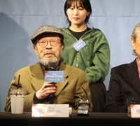 “时隔67年的夏洛克”Park Geunhyeong：“想展现一个‘人’”