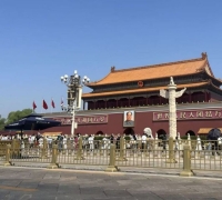 特朗普抵达中国北京…明日与习近平举行首脑会谈（综合）