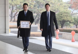 "MBC에 김건모 폭행 사건 영상 있다" 추가 폭로