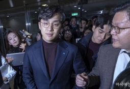 "임신 시켜서 평생…" 원종건 전 여친 추가 폭로