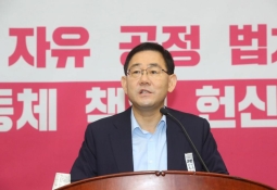 "박원순 성추행 피해자는 나경원 보좌진"…주호영 발끈