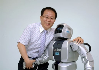삼성전자, 휴머노이드 로봇 원천기술 속도…LG는 상업용 공략