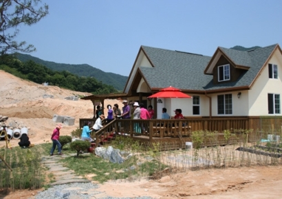 숙박 가능한 '농촌체류형 쉼터' 12월부터 도입…기존 '농막'은 3년내 전환해야