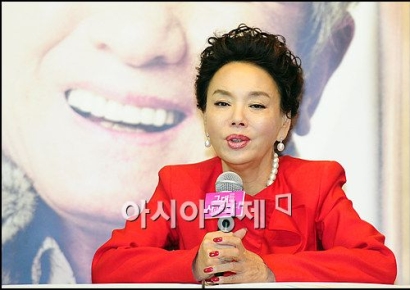 ‘일용엄니’ 배우 김수미 심정지로 별세… 향년 75세