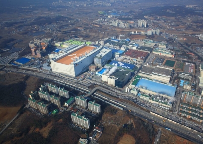 SK하이닉스, 분기 사상 최대 실적…매출 52.6조·영업이익 37.6조