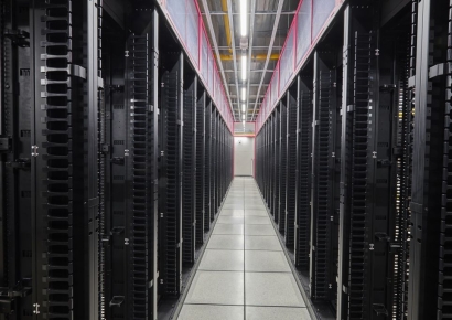 정부 규제에 수도권 데이터센터 '바늘구멍'…해외로 눈 돌린다