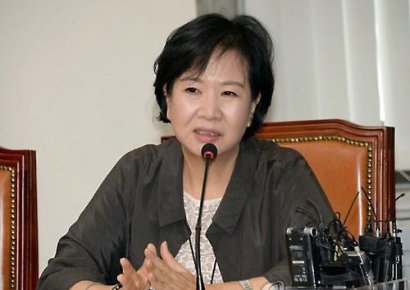 손혜원 “문화재 거리 지정 의아했다…재산 증식 원치 않아”