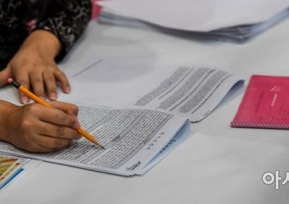 "추석 때 자소서 써야겠네"…은행권 하반기 채용 본격화