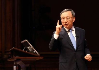 [단독]'황의 법칙' 황창규 "삼성·SK 'AI반도체' TSMC 넘을 수 있다"