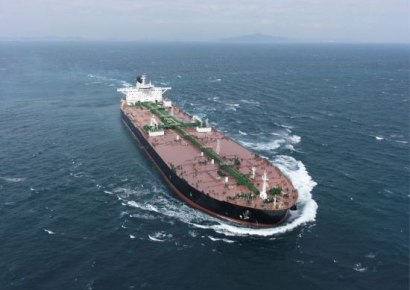 [단독] 전쟁으로 돈 쓸어 담는 장금상선…세계 1위 MSC에 지분 50% 매각