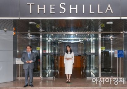 중국 보따리상 떠나자 '직격탄'…연일 신저가 갈아치우는 호텔신라