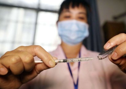 中 HIV 감염 면역 주사제 1만2000개 유통 파장