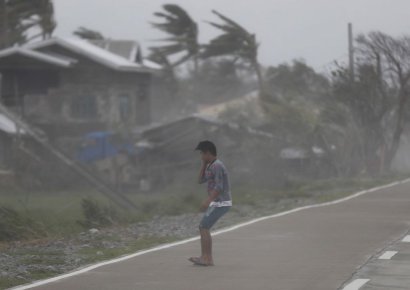 슈퍼태풍 '망쿳'에 필리핀 피해 극심…사망자 최소 25명