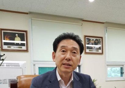 [인터뷰]윤영한 송파구의회 행정보건위원장 “집행부 견제와 지원 아끼지 않겠다”