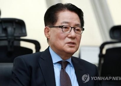 박지원 “손혜원과 싸울 군번 아니다…부동산 투기의 아이콘”