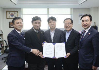 "GTX B노선 예타 면제하라"…수도권 주민 55만명 서명, 기재부에 전달