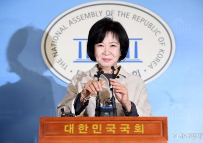 손혜원, 홍은동 집 논란에 반색? '前 보좌관' 홍보 나선 이유 