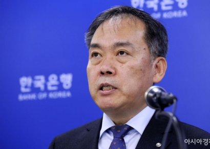 [포토]브리핑하는 신호순 한국은행 부총재보