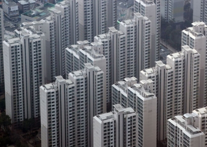 헬리오시티 경매에 87명 몰렸다…토허제 해제 여파 '서울 최대 입찰자'