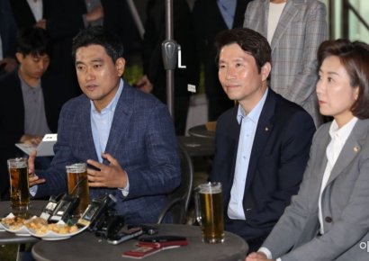 이인영 "일방적 역지사지 없다" 지지부진 국회 정상화 