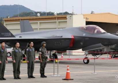 공군 F-35A, 야간임무 중 비상착륙 "유압계통 이상"