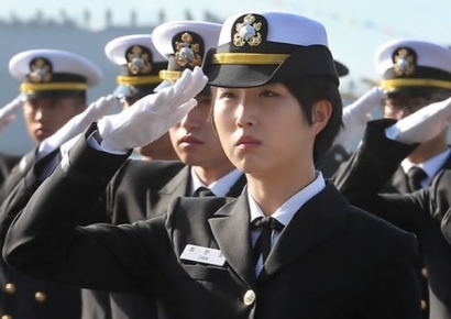 최태원 회장 차녀 민정씨, 올가을 결혼 예정…상대는 중국계 미국인