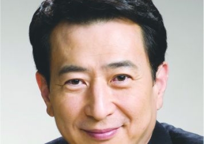 18년 더 쥐고 있다가 48억 8천만원에 털었다…빙그레 회장, 한화지분 전량 매각