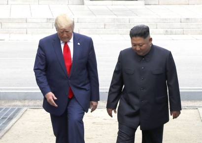 트럼프 “북한과 갈등 있다면 해결할 것”…다시 미북대화 시동 거나