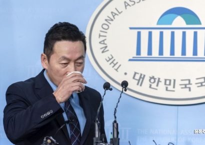 'DMZ 지뢰 밟으면 목발 경품'…정봉주 "정중히 사과"