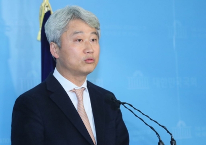 김근식 "한동훈, 김건희 리스크·홍범도 논란 해법 제시해야"