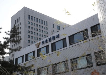 'Estudante de medicina que tirou nota máxima no vestibular' mata namorada no topo de um prédio perto da estação ferroviária de Gangnam... Pedido de mandado de prisão (detalhado)