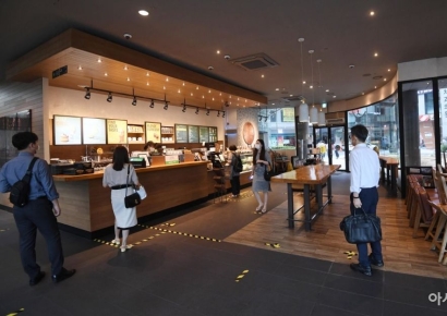 스벅부터 빽다방까지 싹 쓸었다…조용한 우유 전쟁 '절대 1강'의 정체