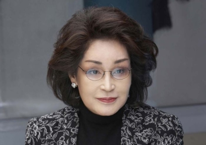 [속보]이명희, 신세계 지분 10% 딸 정유경에게 증여