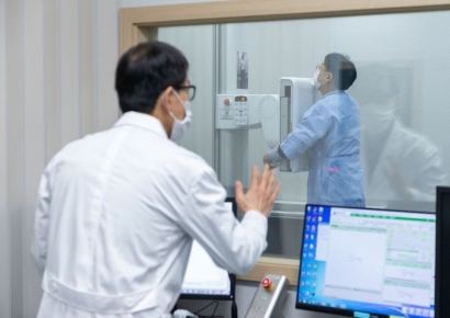 '흉부 엑스레이' 건강검진 필수였는데…이제 50세 이상만 받는다, 왜