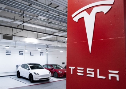 "불 났는데 자동문 안열려"…테슬라, 美 당국 조사 받는다