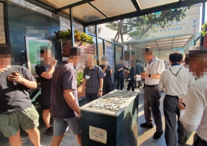 "니코틴 중독, 담배회사도 책임져야"…12년 소송 결과 주목