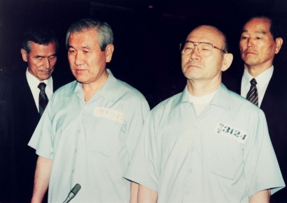 [30년 의혹 신군부 비자금]전우원 "검은돈" 김옥숙 "메모"…판도라 상자 열리나