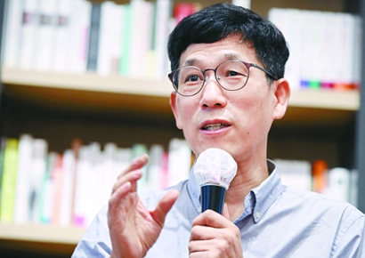 진중권, "죽지 않는다"는 이재명에 "죽는 건 주변 사람들"
