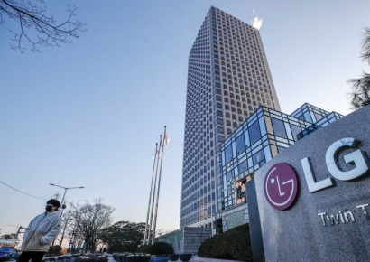 LG전자 2분기 매출·영업익 동반 감소…수요위축·관세 타격(종합)
