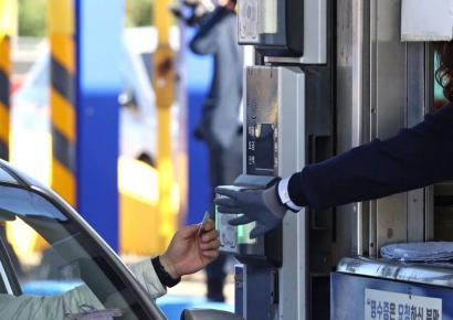 "10년치 톨비 한방에"…요금소 직원에 500원 던진 운전자 최후