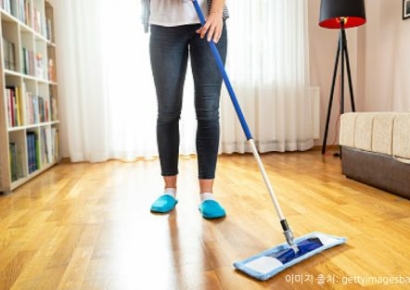 "노예 구하나" 공분, '집안일·아이 픽업·저녁밥 준비 시급 1.5만원' 구인글 