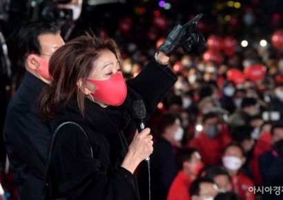 "이재명, 나부터 죽이려 할 것" 한동훈 공개 지지한 김부선